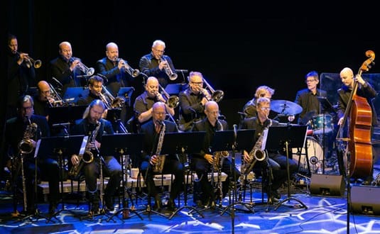 Whispering Band