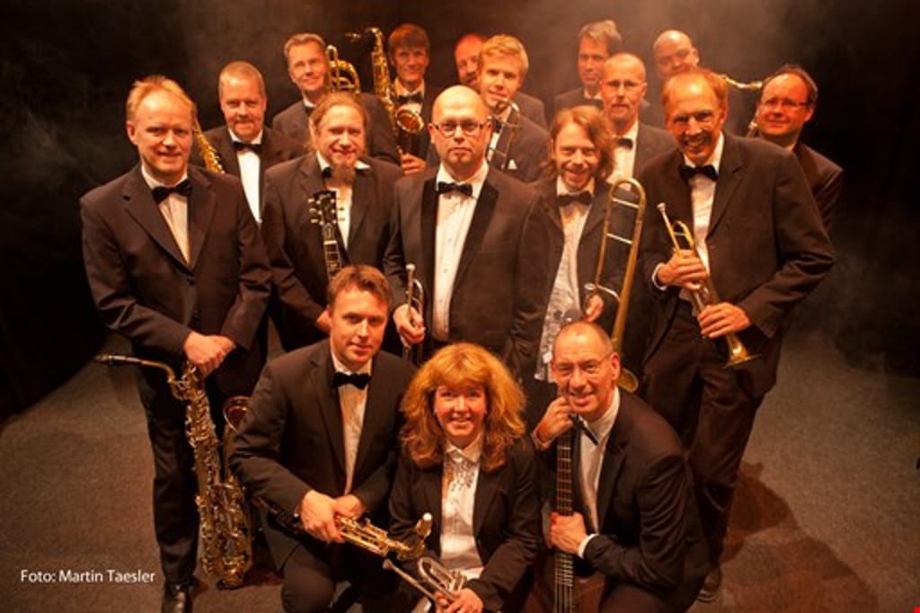 Carefree Big Band