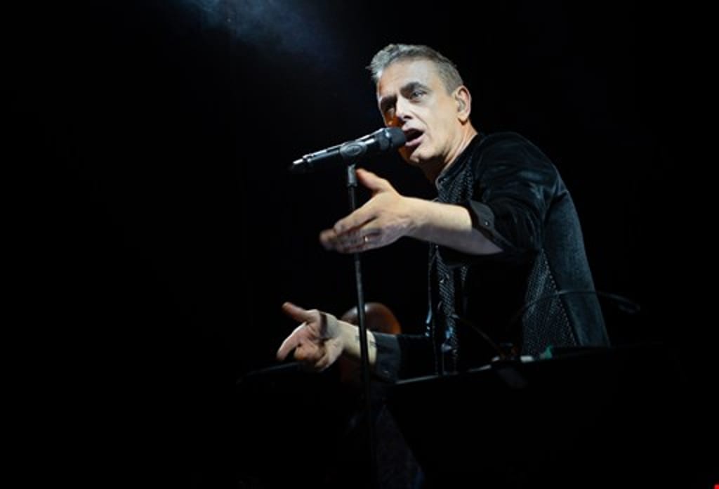 The Robbie Williams Experience